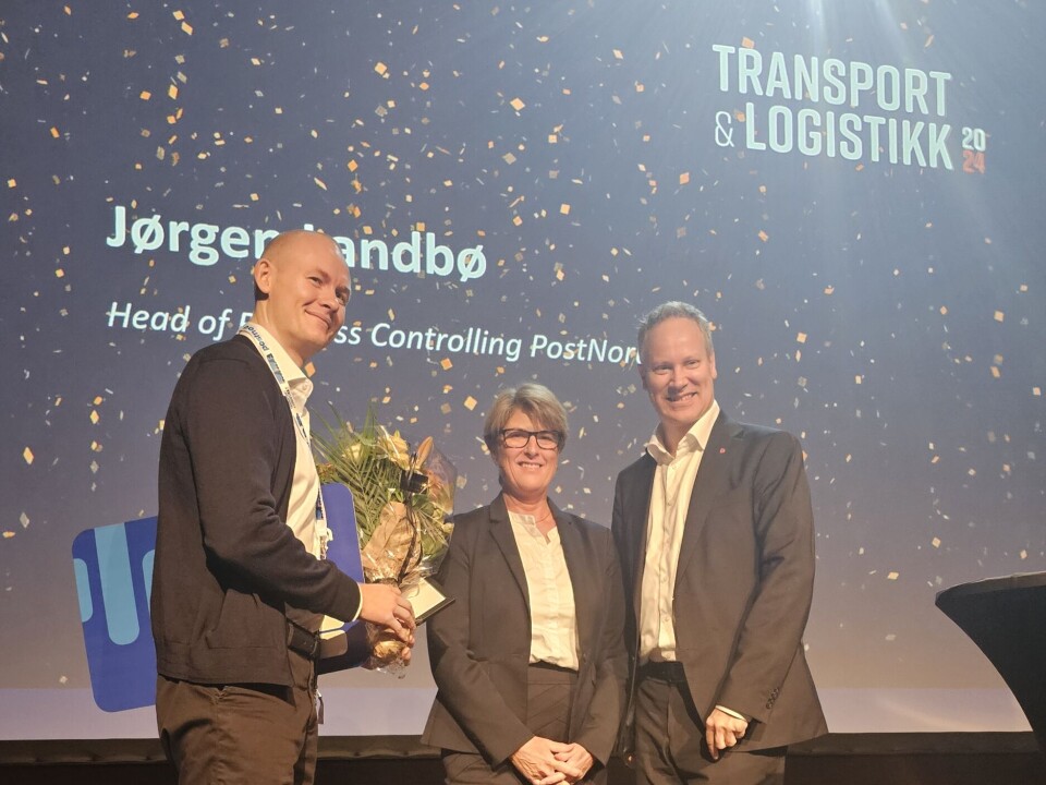 Prisvinner Jørgen Langbø, juryleder Mona Juell og samferdselsminister Jon-Ivar Nygård.