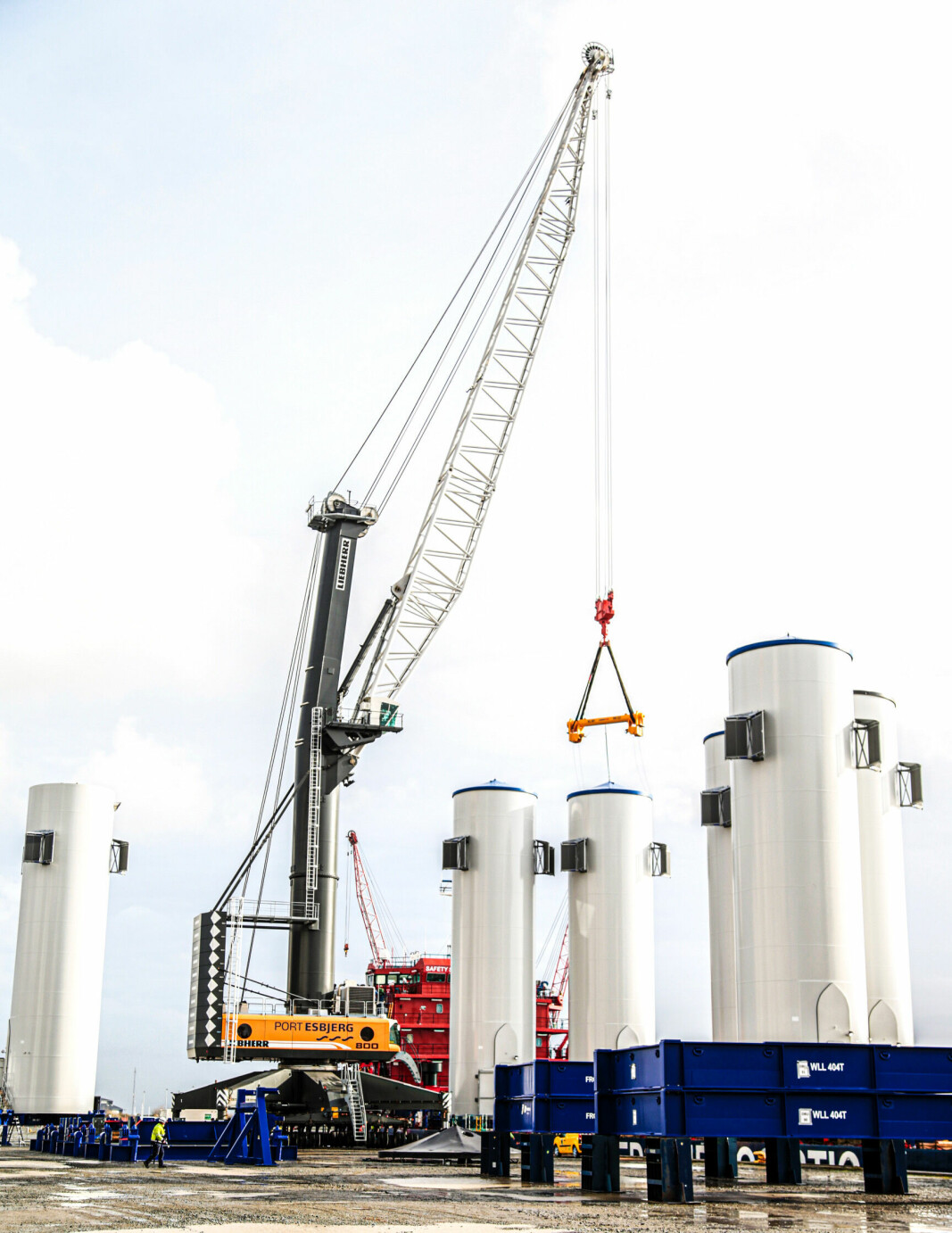 Tandemløft på opptil 616 tonn gir nye muligheter for Esbjerg Havn i havvindindustrien