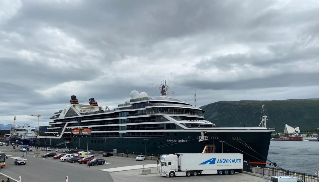 «Seaborn Venture» gjennomførte sin jomfruseilas ut fra Tromsø. En fjær i hatten for en havn som satser som snuhavn. «Seaborn Venture» gjennomførte sin jomfruseilas ut fra Tromsø. En fjær i hatten for en havn som satser som snuhavn.
