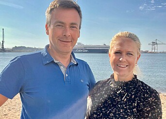Knut Jørgen Heum og Beate Palmgren i Larvik Havn. Knut Jørgen Heum og Beate Palmgren i Larvik Havn.