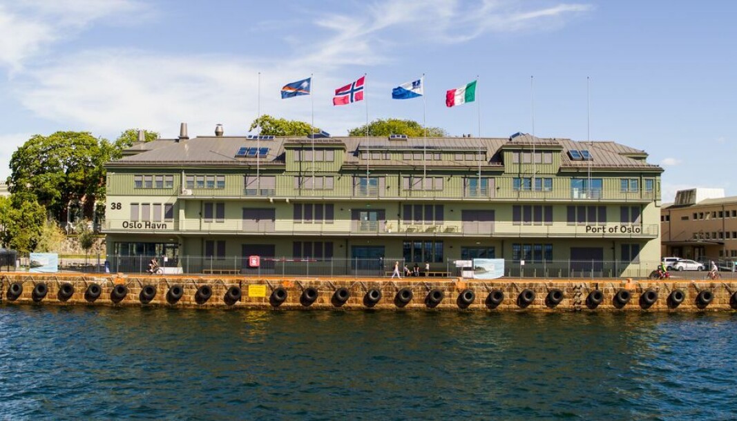 Skur 38, Oslo Havns administrasjonsbygg, er nyrenovert med høye miljøkrav. På fredag 16.9 kl 1300 er det åpning. Skur 38, Oslo Havns administrasjonsbygg, er nyrenovert med høye miljøkrav. På fredag 16.9 kl 1300 er det åpning.