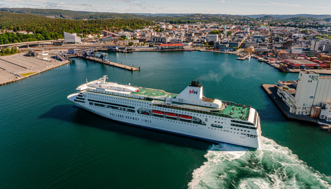 Holland Norway Lines er fornøyd med første sesong for fergen «Romantika». Denne tar 1.500 passasjerer og 350 biler og bruker 18 timer mellom de to havnene og bildekket har vært fullt stort sett hele høysesongen.