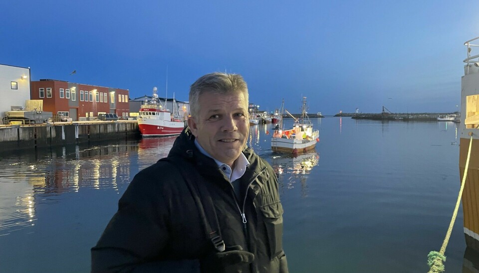 Fiskeri- og havminister Bjørnar Skjæran, her i Berlevåg havn.